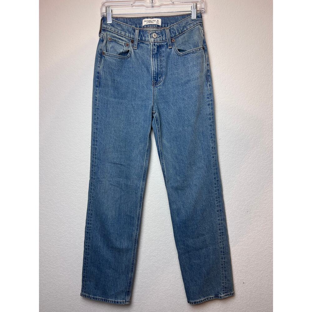 A&F High Rise 90's Relaxed Cowboy Embroidered Jeans 25 - Picture 2 of 9